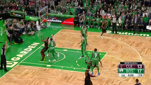 【NBA集錦】塞克斯頓彎腰準(zhǔn)備加足油門 殺入罰球線附近強吃收入2+1