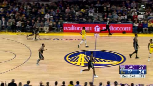 【NBA集錦】水拉長(zhǎng)傳制導(dǎo)  達(dá)邁-李籃下接球一騎絕塵