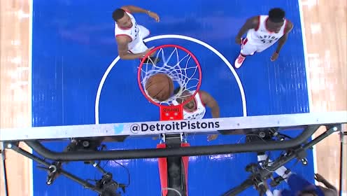 【NBA集錦】獨斗雙雄勢不可擋 莊神內(nèi)線翻江倒海2+1建功