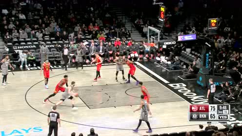 【NBA集錦】猛虎下山無人能擋 哈里斯腳踩彈簧飛天上籃奪魂攝魄
