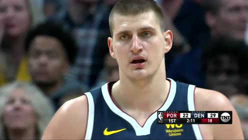 【NBA集锦】约基奇三分开炮球迷欢呼 白边自带后卫手感中距离空心进