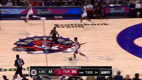 【NBA集锦】完美配合 哈雷尔扔球哈克莱斯空接虐筐