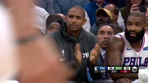 【NBA集锦】犹如一记榴弹炮 恩比德弧顶空位三分打进