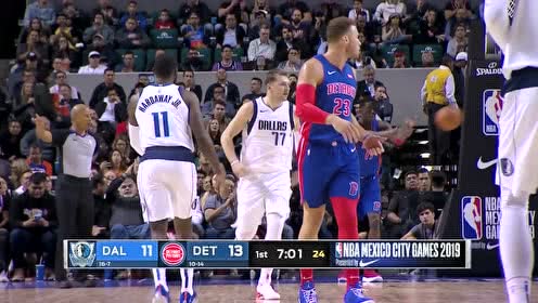 【NBA集錦】長(zhǎng)驅(qū)直入只殺腹地 東契奇突破挑籃舉重若輕
