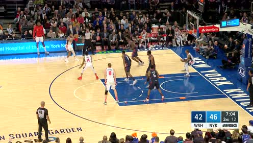 【NBA集锦】佩顿反击高抛送饼 巴雷特从天而降空接双手暴力灌篮