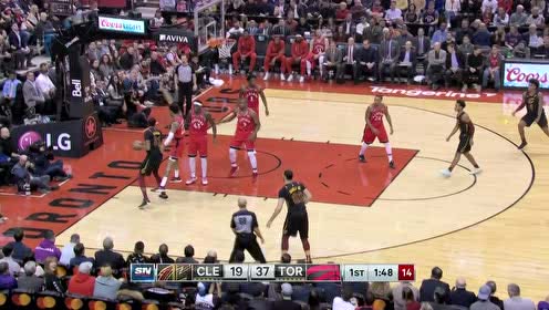 【NBA集錦】南斯接球三分轟進 再配合加蘭德空接放籃打進連續(xù)索分