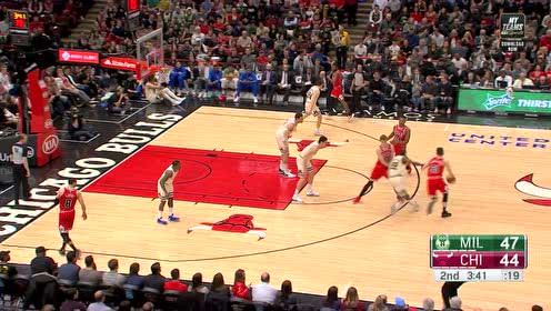 【NBA集锦】手感全回来了 马尔卡宁三分远投扳平比分