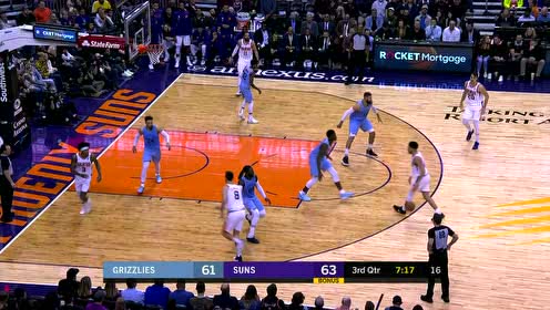 【NBA集锦】这架势是拉开要单打 布克蛇形突破自信命中