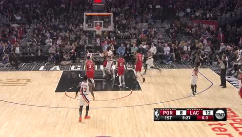 【NBA集錦】中場戰(zhàn)術(shù)分析 萊昂納德閱讀防守為隊友創(chuàng)造機會