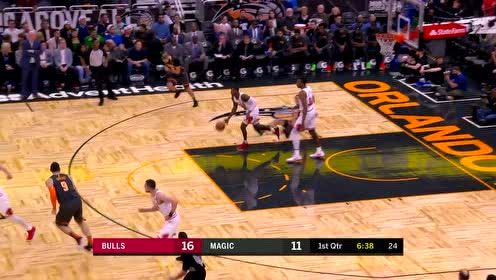 【NBA集锦】初生牛犊不怕虎 卡特二世大步流星空切暴扣