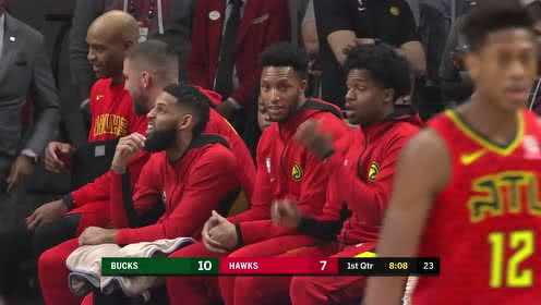 【NBA集锦】还是熟悉的味道 特雷杨行进间干拔大号三分手起刀落