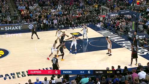 【NBA集錦】像后衛(wèi)一樣的打球方式 薩博尼斯持球突破上籃得手