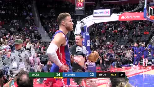 【NBA集錦】看球不喝酒人生路白走 場邊觀眾酒杯被撞灑淡定喝酒