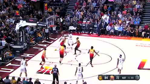 【NBA集錦】 大高個真英姿颯爽 戴維斯轉(zhuǎn)身中距離一發(fā)入魂