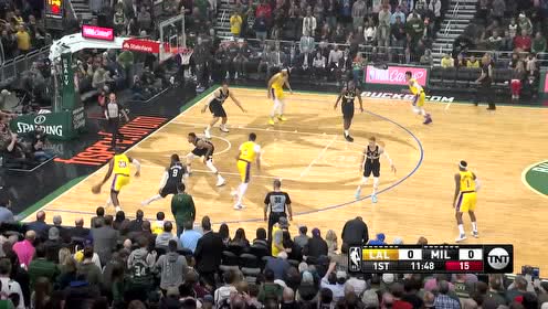 【NBA集錦】詹姆斯魚翔淺底掄臂擊地 格林手起刀落三分入網(wǎng)