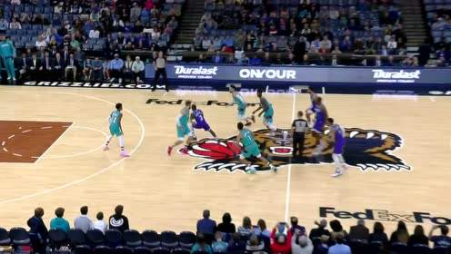 【NBA集錦】這速度鏡頭都沒跟上 羅齊爾跳球后五秒打進(jìn)閃電進(jìn)攻！