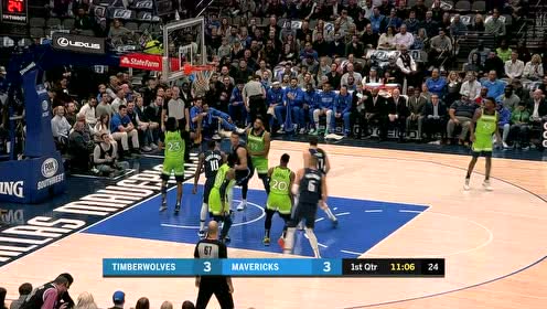 【NBA集锦】信手捏来！ 东契奇行进间小抛投弹框而入