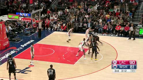 【NBA集锦】人间大炮再出手 贝尔坦斯接球就扔三分