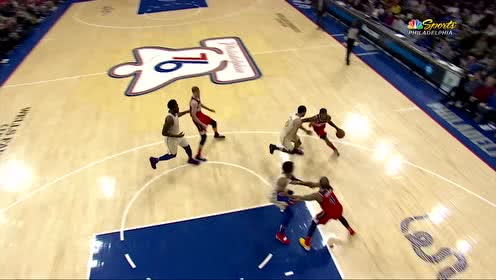 【NBA集锦】压哨时刻总有你 比尔闪电突破杀进内线1.8秒取分