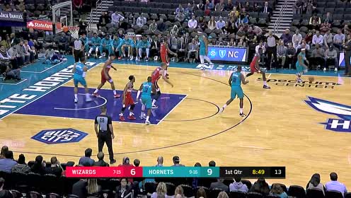 【NBA集锦】硬汉打法!比永博篮下顶开防守抓筐暴扣