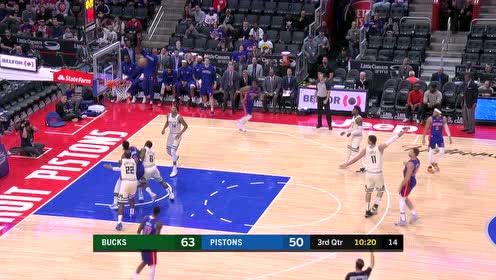 【NBA集錦】手感熱的發(fā)燙 格里芬里突外投連拿5分