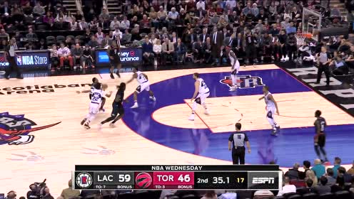 【NBA集锦】里突外投根本防不住 路威节末连开两枪5分进账