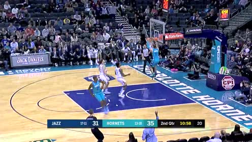 【NBA集锦】抢断反击N打0 马丁滑翔劈扣技惊四座