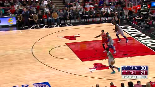【NBA集锦】瑞安大踏步勾手造杀伤 莫克急停跳投反击稳准狠