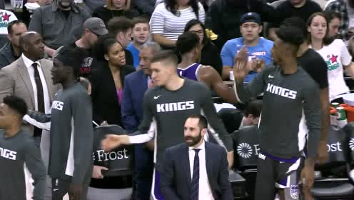 【NBA集錦】領(lǐng)袖氣質(zhì)！ 希爾德再中三分打停馬刺