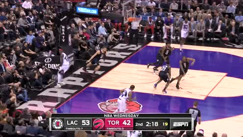 【NBA集锦】快船的攻防转换太快了! 莱昂纳德一马当先闪电突破上篮
