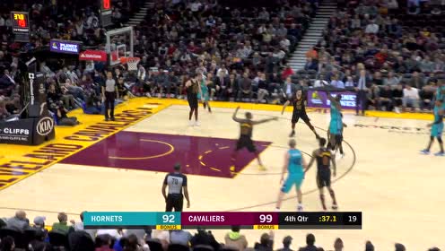 【NBA集錦】劇情反轉(zhuǎn)？羅齊爾再飆三分迫近分差惹歡呼