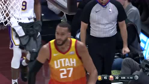 【NBA集錦】扣進去就是年度十大扣籃 庫茲馬隔扣戈貝爾遭犯規(guī)
