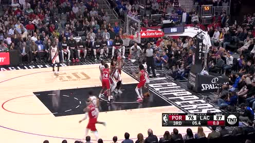 【NBA集錦】每一節(jié)都得來一次 哈雷爾彈簧起跳轉(zhuǎn)身補籃