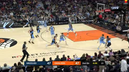 【NBA集锦】奥斯曼连中2记三分 土耳其小伙子率队打出12-3