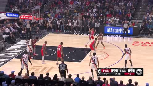 【NBA集錦】小西蒙斯教科書般防守路威！ 牢牢站住不吃晃廢掉你的造犯規(guī)