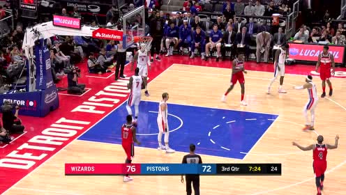 【NBA集錦】貝爾坦斯跳起傳球假戲真做 馬辛米順下吃餅2+1穩(wěn)穩(wěn)進(jìn)賬