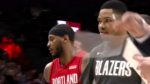【NBA集錦】再現(xiàn)經(jīng)典三指插頭 甜瓜安東尼搶斷三分壓哨
