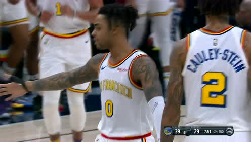 【NBA集锦】咱就是大当家! 拉塞尔变向轻松突破上篮