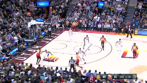【NBA集錦】25歲程序員能“禿”也能投 卡魯索與米切爾對飆三分