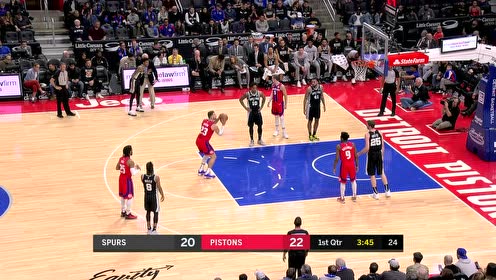 【NBA集锦】一晃你就跳 格里芬强硬背打晃飞莱尔斯打成2+1