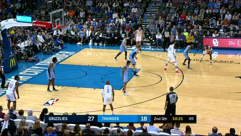 【NBA集錦】施羅德一個變向過掉莫蘭特 妙傳亞當(dāng)斯輕松上籃