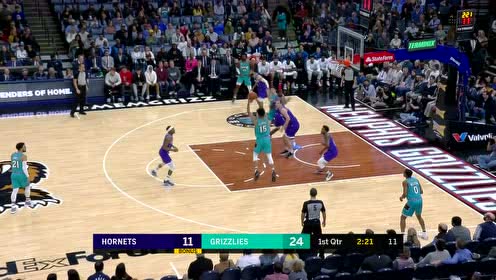 【NBA集錦】單騎闖關(guān)如入無人之境 瓊斯人球合一的突破真絕了