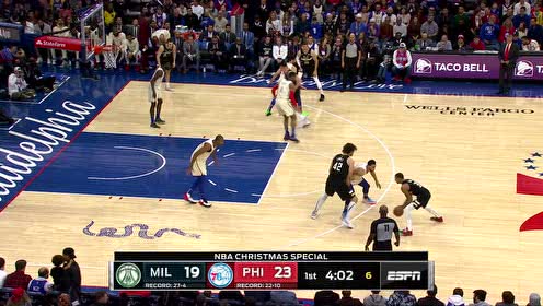 【NBA集錦】西蒙斯飄逸腳步上籃命中 希爾外線三分強勢回敬