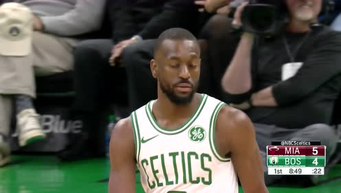 【NBA集錦】逆天的身體控制能力 肯巴沃克罰球線拋投穩(wěn)穩(wěn)命中