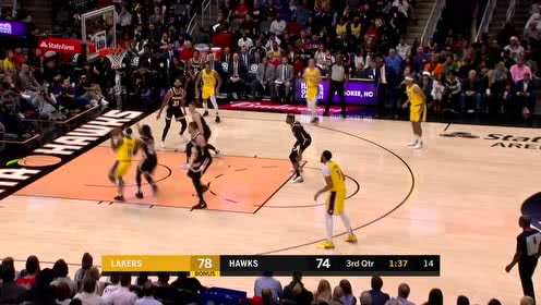 【NBA集锦】寒冰射手雷迪什命中本场首粒三分 反击中逆天火锅大帽朗多
