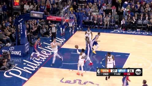 【NBA集錦】無情炫耀身體素質(zhì) 塞布爾空中閃躲展腹暴扣