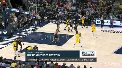 【NBA集锦】布罗格登巧妙借掩护 中距离秀跳投稳稳命中