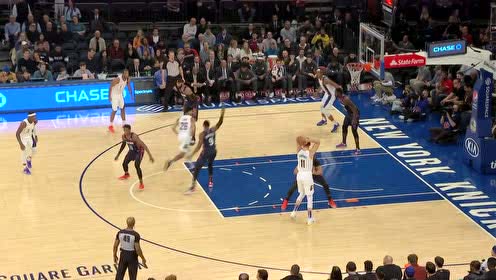 【NBA集錦】輕松拿一血！ 薩博尼斯扛著吉布森翻身勾手打進(jìn)