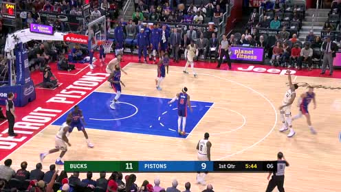 【NBA集錦】希臘怪獸完全體！字母哥手起刀落三分命中