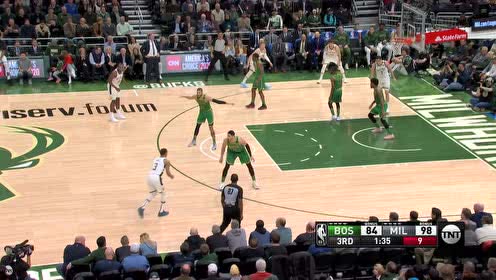 【NBA集锦】好射手!希尔外线射大雕炭火烧烤